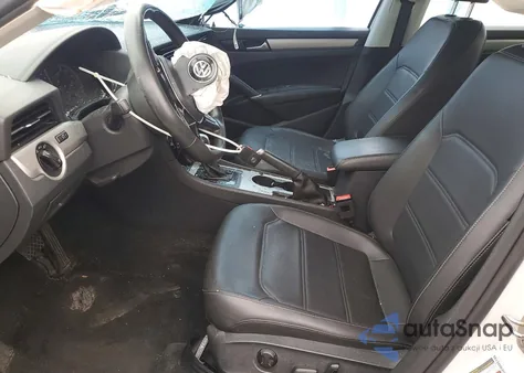 2021 Volkswagen Passat Se z USA, uszkodzony, nr VIN 1VWSA7A3XMC000662